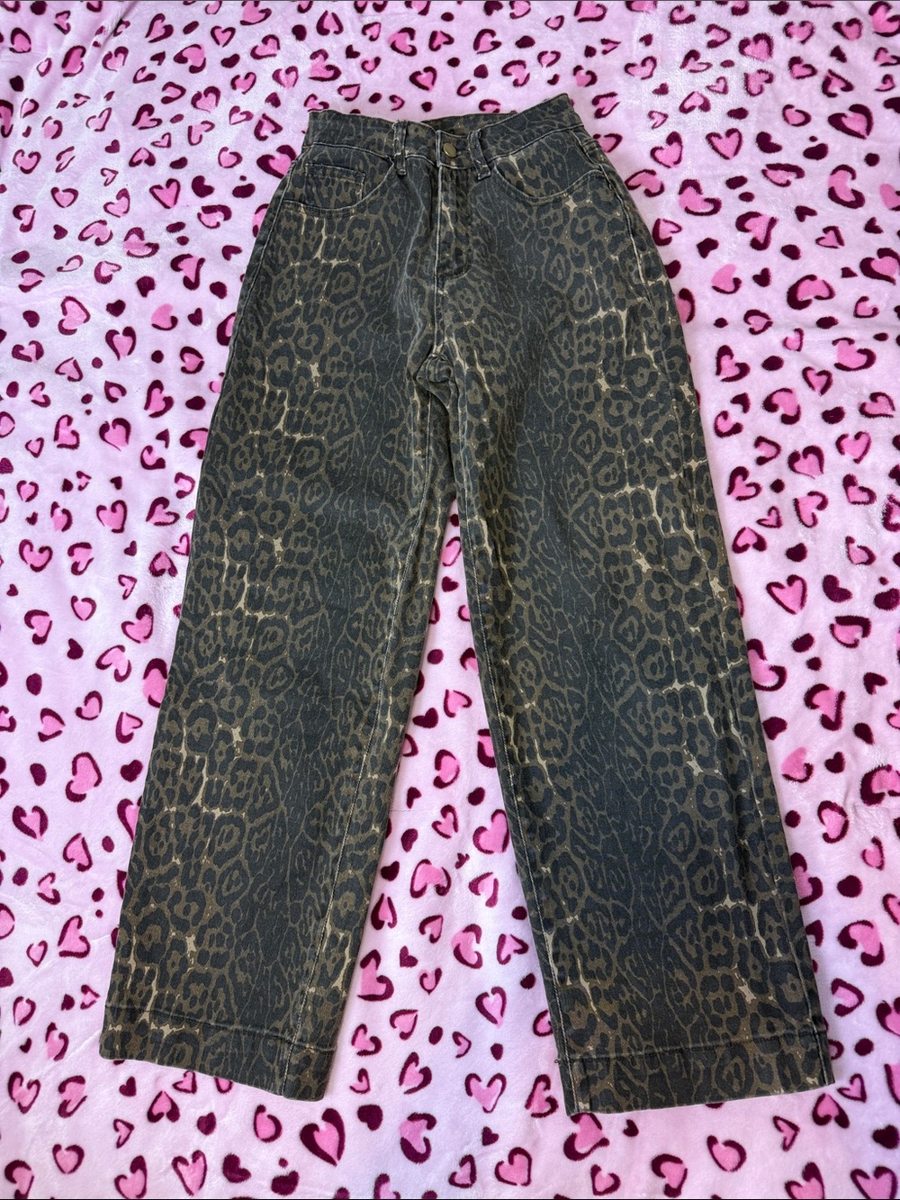 Wide-Leg Leopard Print High Waisted Jeans Size XS